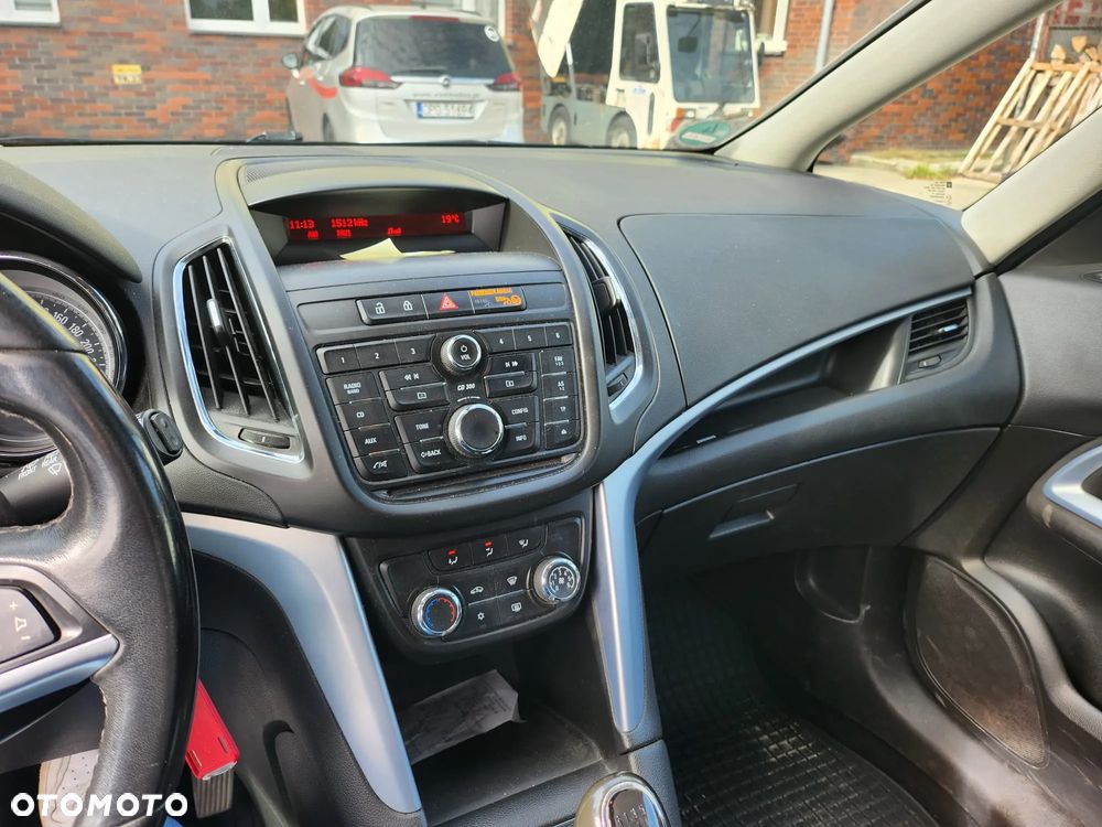 Opel Zafira - 17