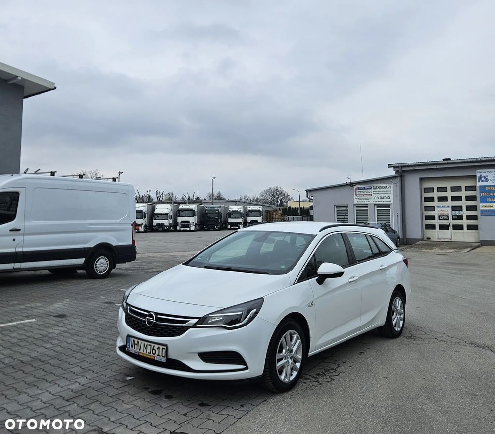 Opel Astra - 2