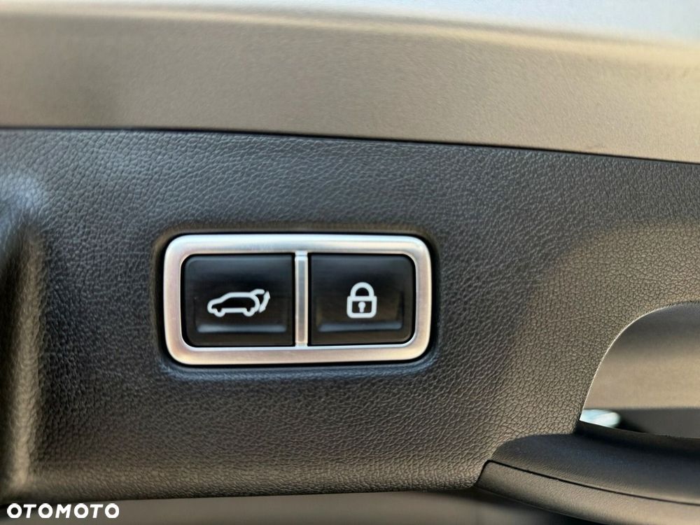 Kia Sorento - 12