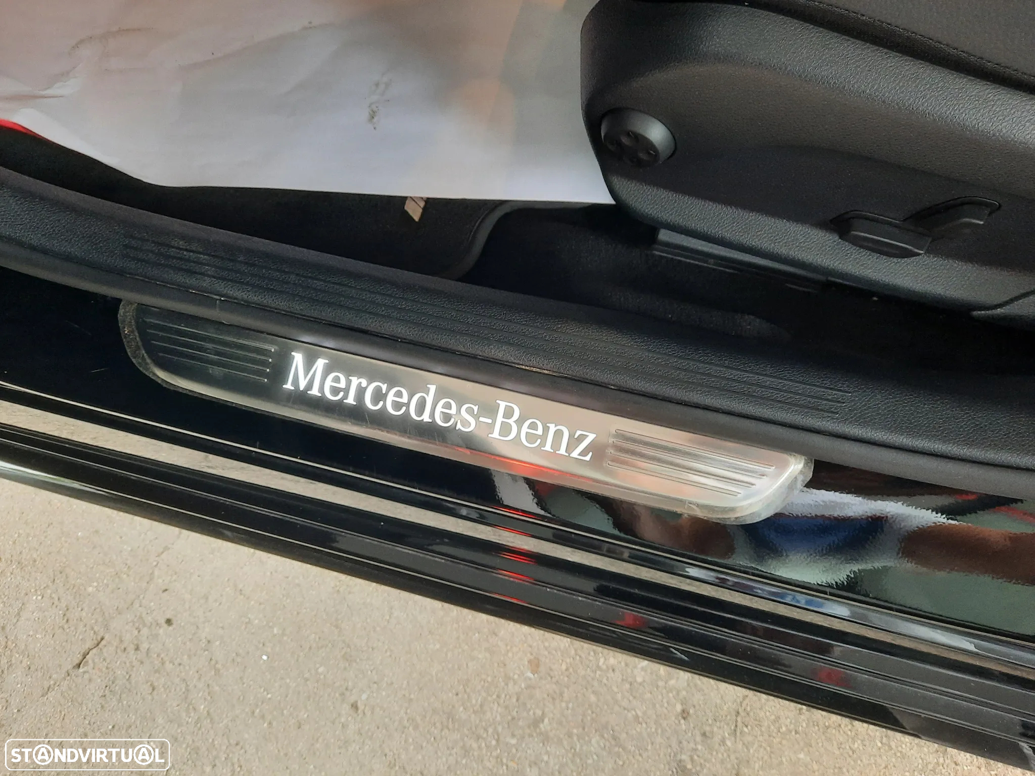 Mercedes-Benz C 300 e AMG Line - 27