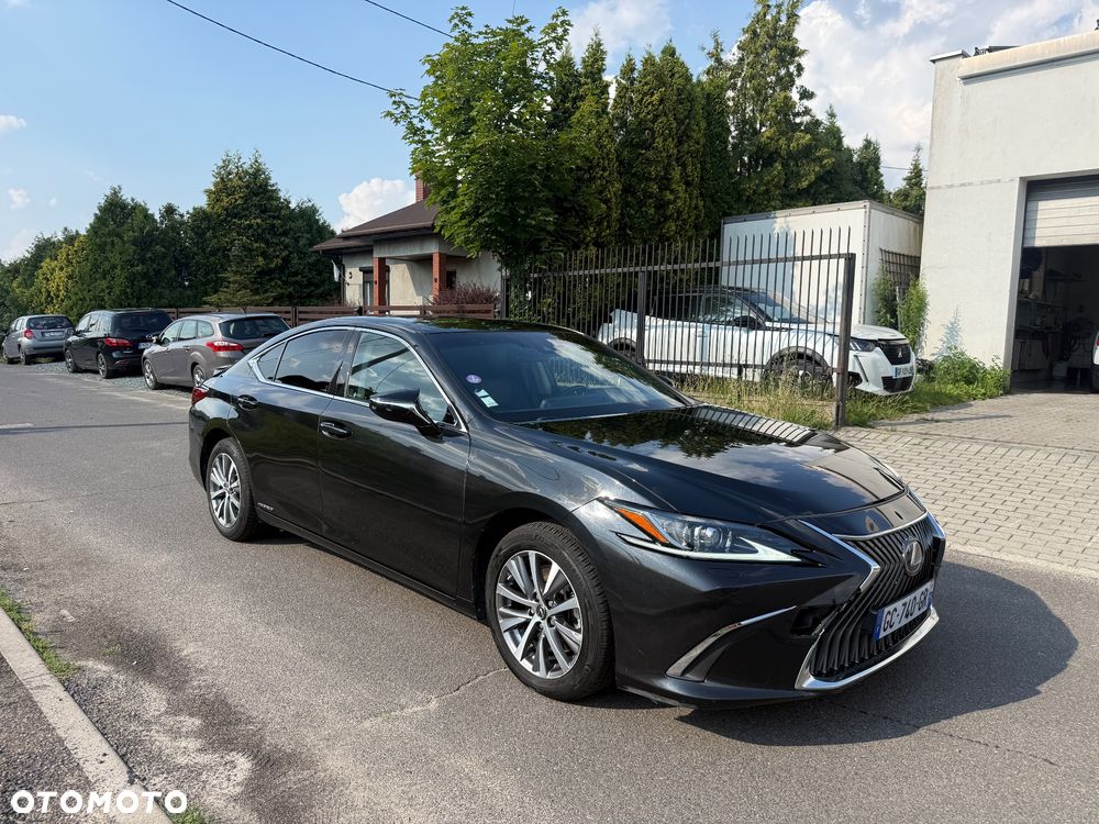 Lexus ES 300h Business Edition + - 3