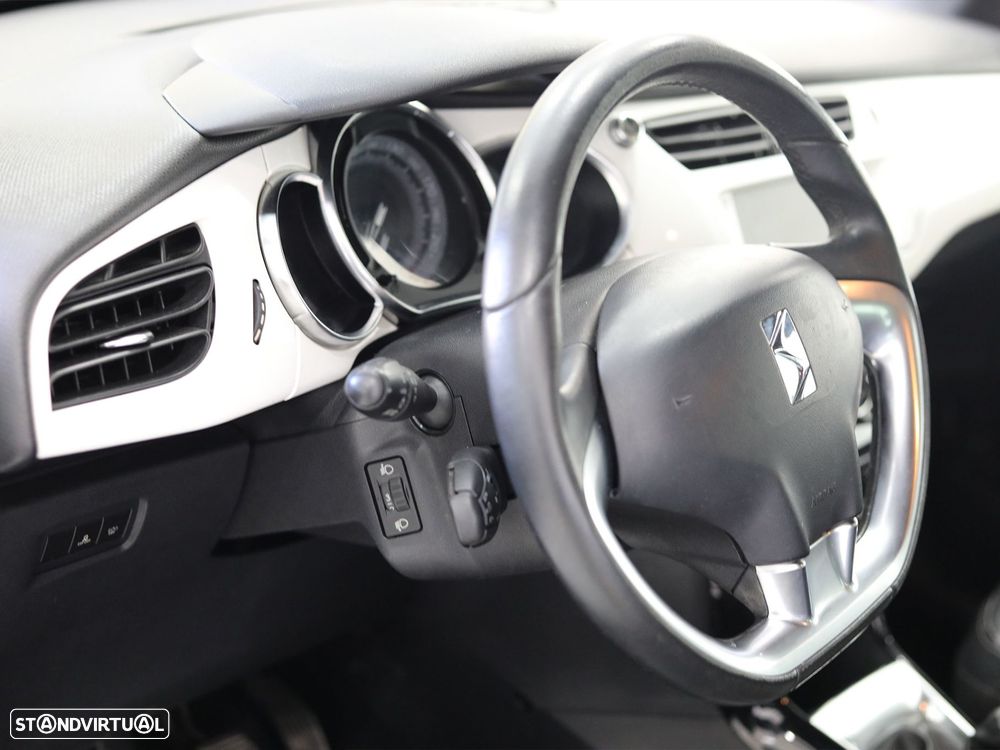 Citroën DS3 1.6 e-HDi So Chic - 9