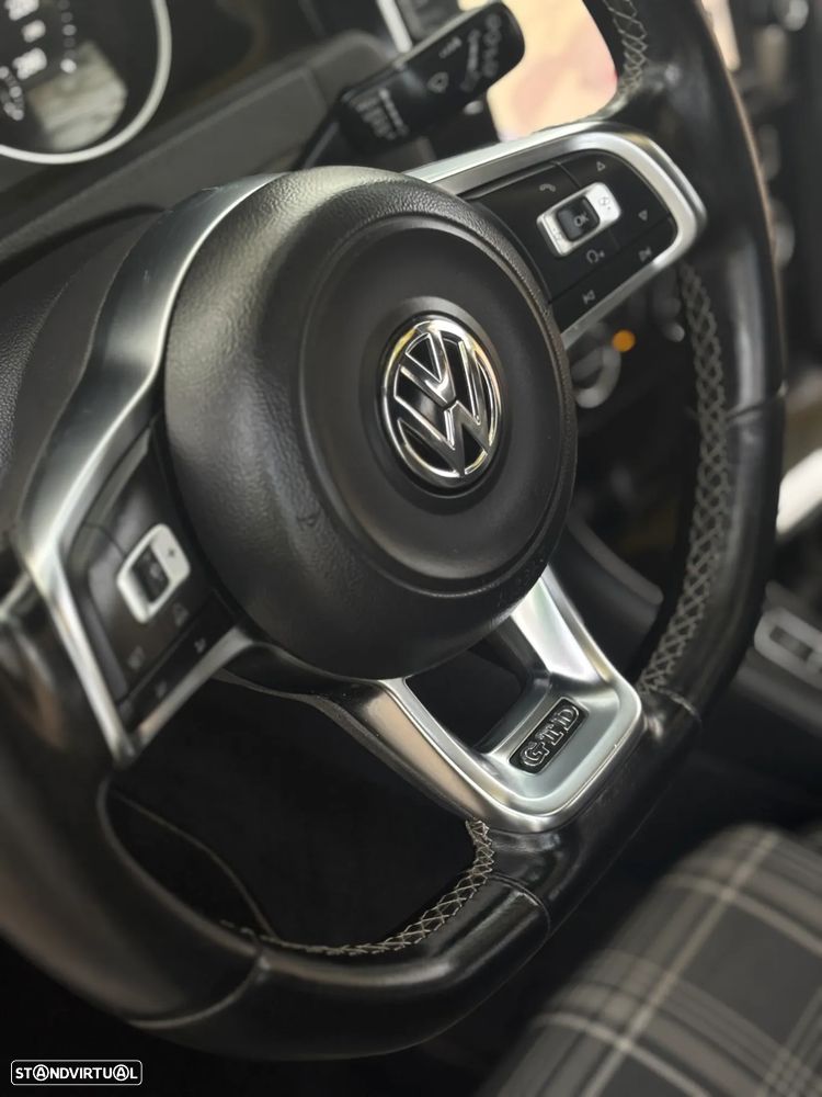 VW Golf 2.0 TDi GTD - 25