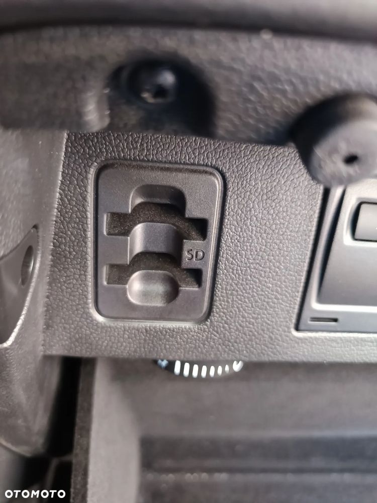 Volkswagen Passat 1.8 TSI BMT Comfortline DSG - 27