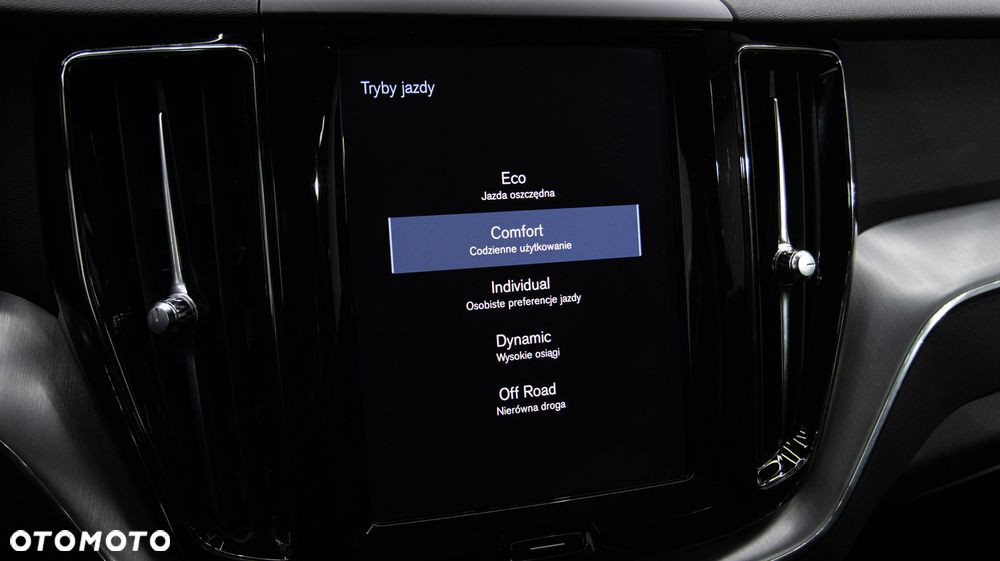 Volvo XC 60 T4 Momentum - 26