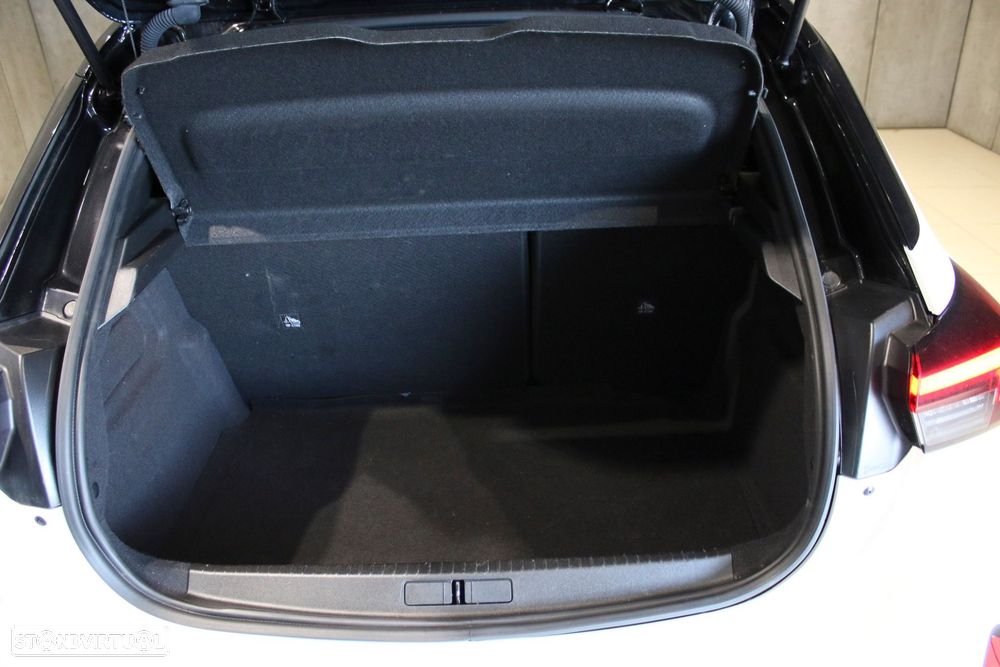 Opel Corsa 1.2 T GS Line Aut. - 32