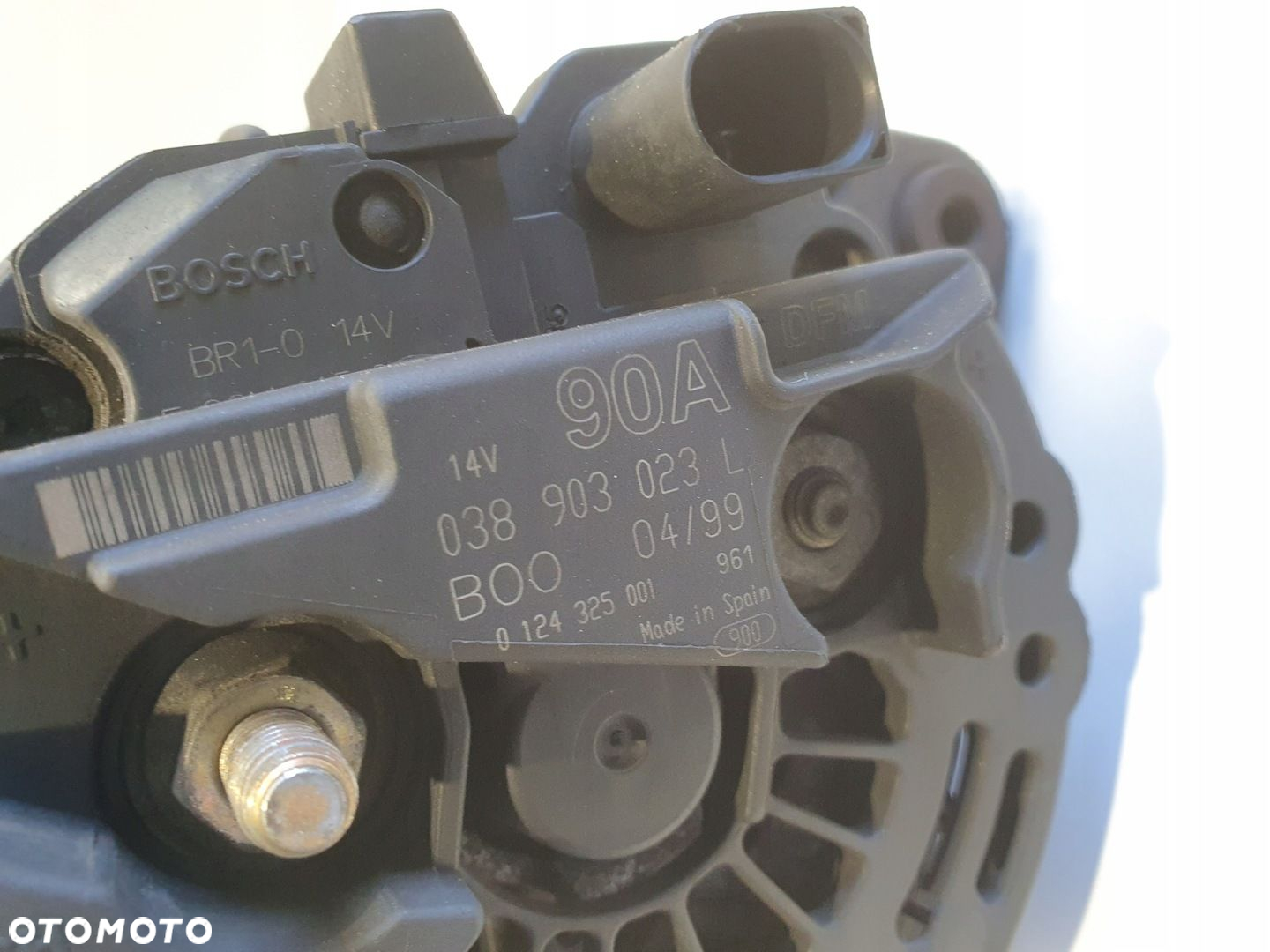 VW Bora 1.9 TDI ALTERNATOR bosch 038903023L 90A - 2
