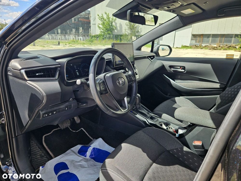 Toyota Corolla 1.8 Hybrid Comfort - 16