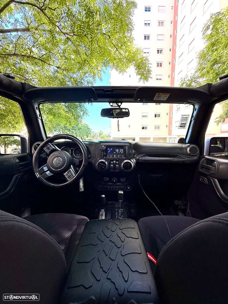 Jeep Wrangler - 9