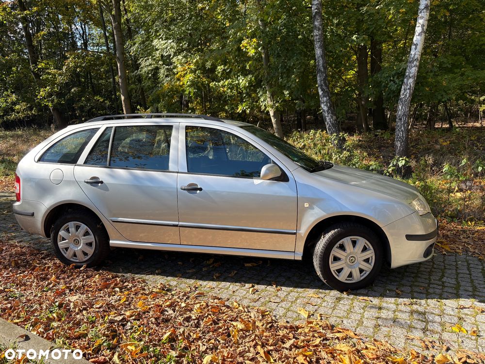 Skoda Fabia 2005 photo 3