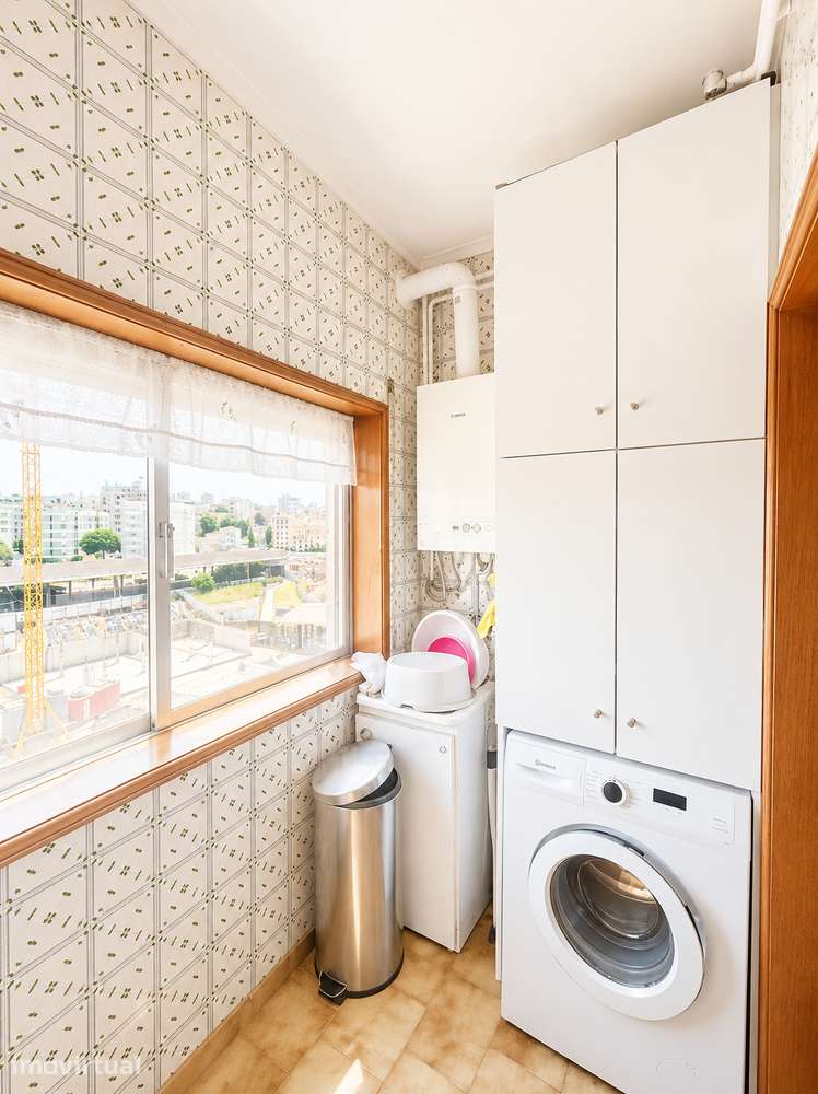 Vende-se apartamento T2 com terraço - Grande imagem: 5/18