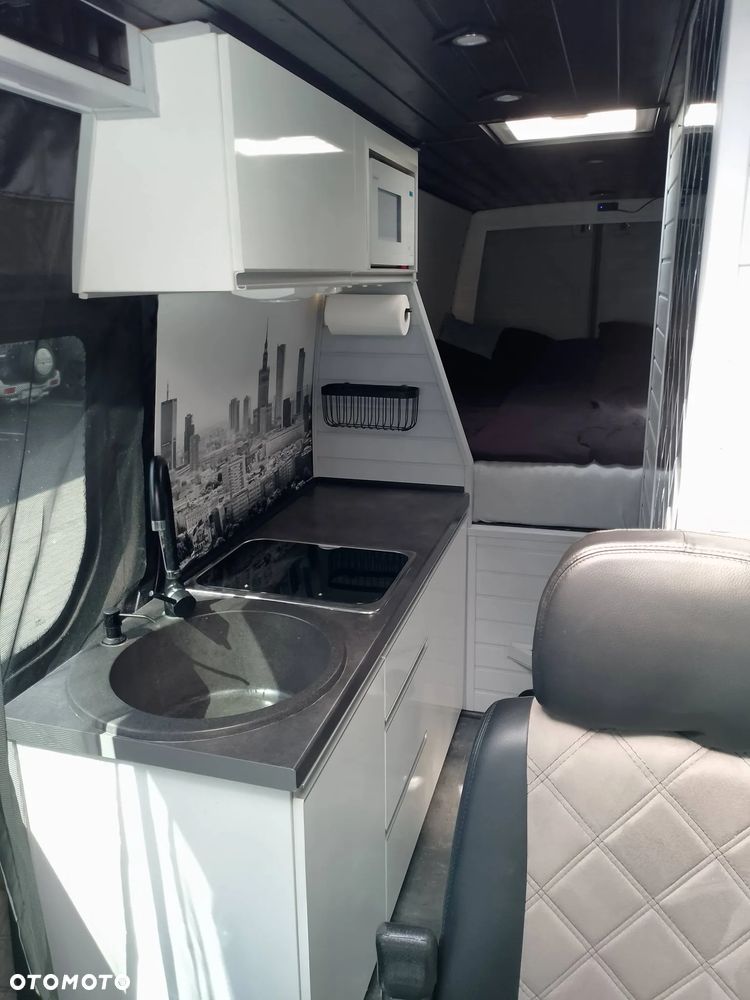 Mercedes-Benz Sprinter 319 - 7