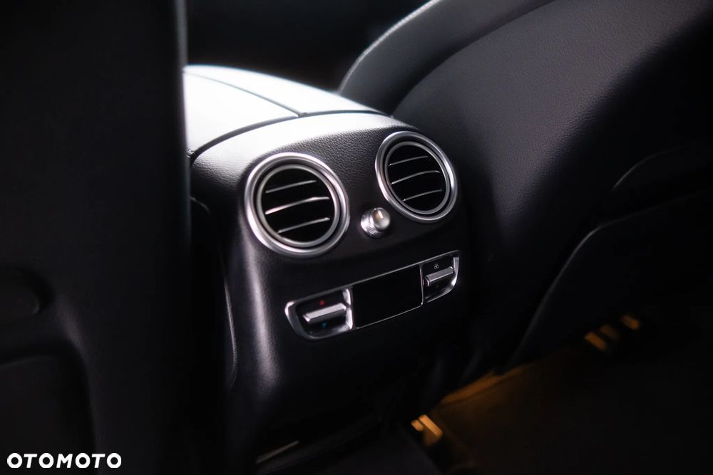 Mercedes-Benz GLC AMG 63 4-Matic+ - 21