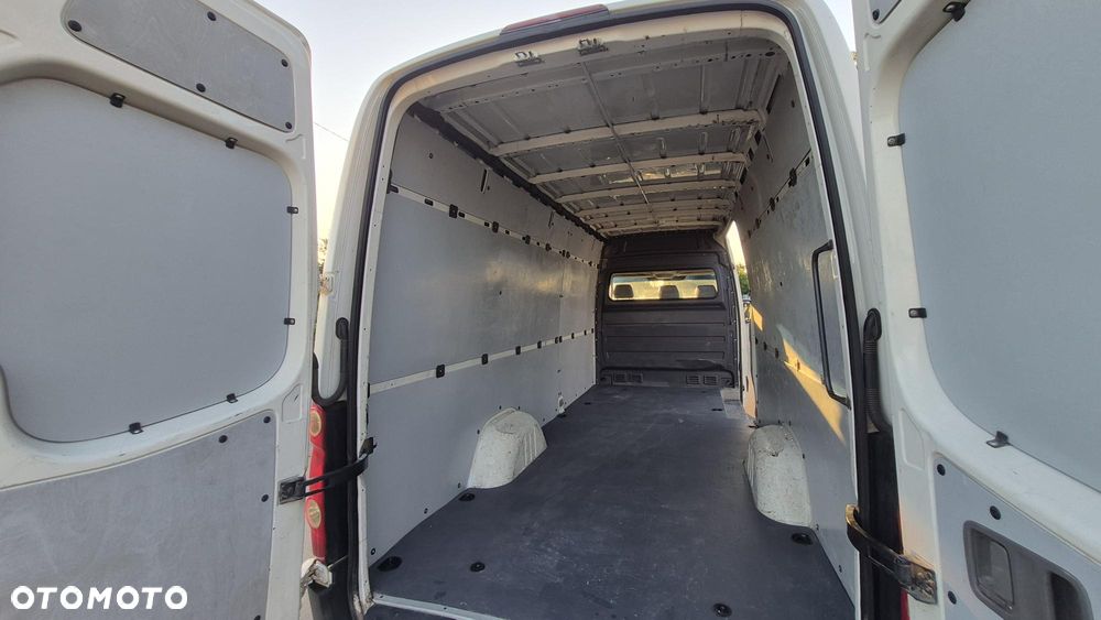 Volkswagen Crafter - 30