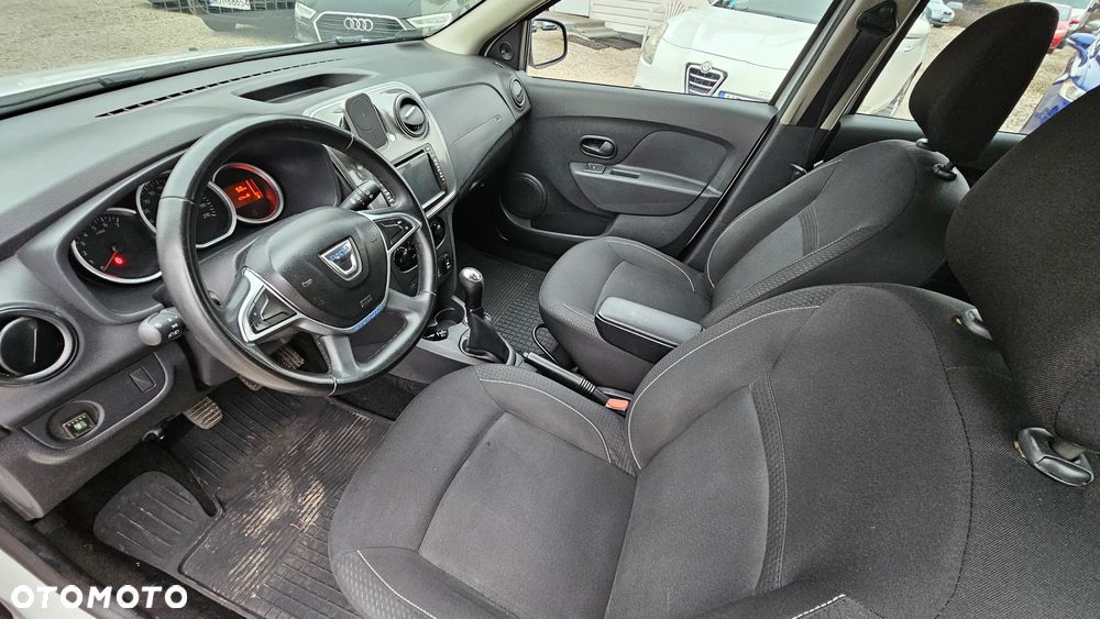 Dacia Logan 1.2 16V Laureate EU6 - 14