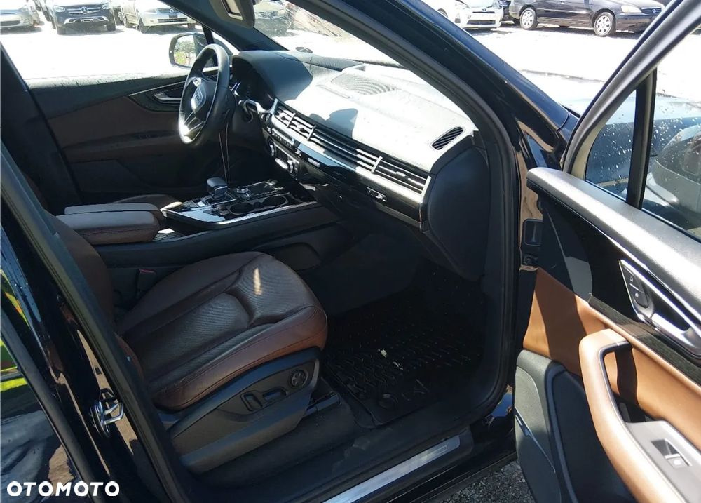 Audi Q7 3.0 TFSI Quattro Tiptronic - 9