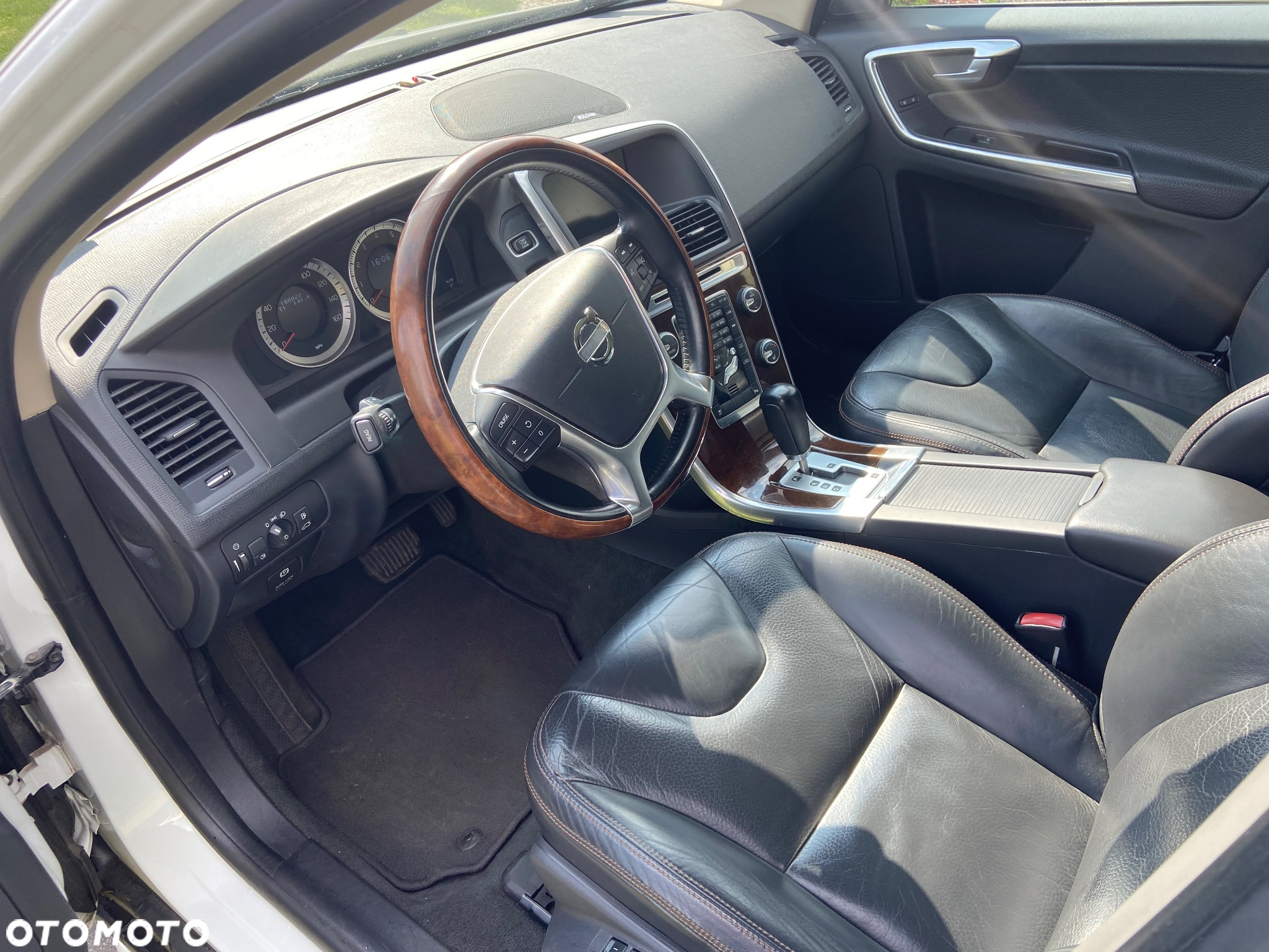 Volvo XC 60 3.2 AWD Kinetic - 15