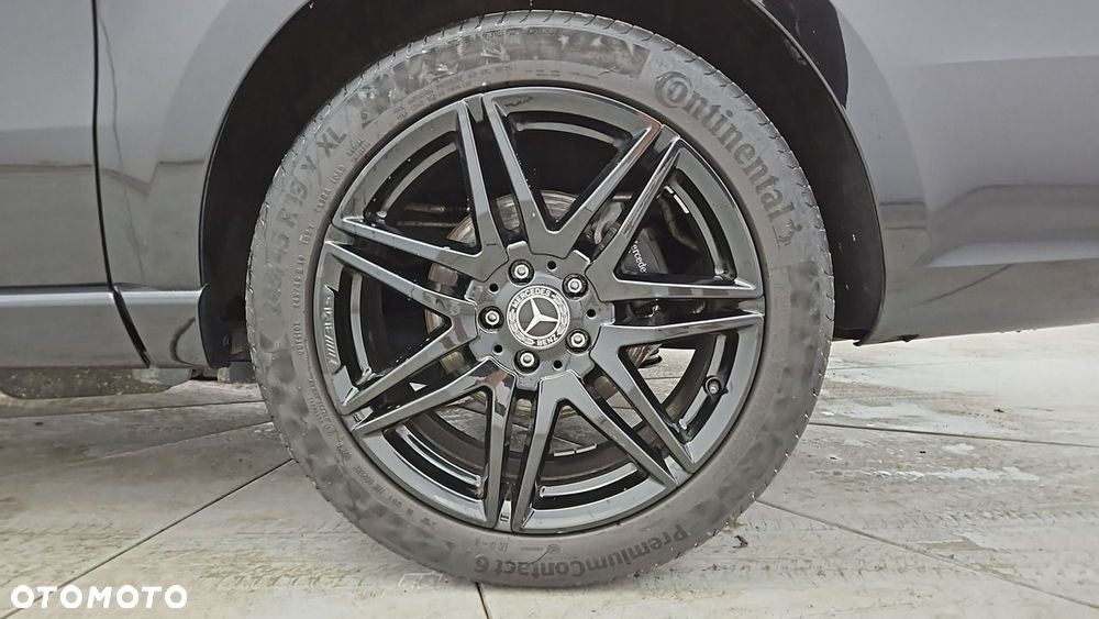 Mercedes-Benz Klasa V 300 d 4-Matic Exclusive 9G-Tronic (d³ugi) - 27