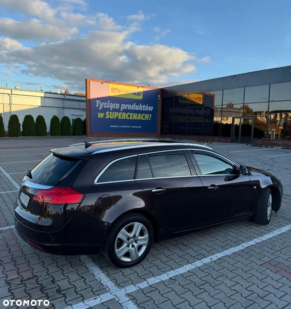 Opel Insignia 2.0 CDTI - 11