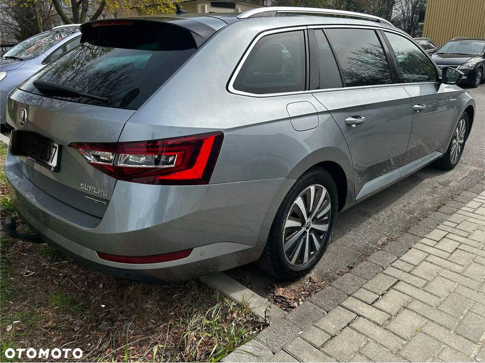 Skoda Superb 1.6 TDI Style Greenline - 8