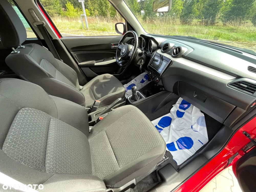 Suzuki Swift 1.2 Dualjet Allgrip Comfort - 16