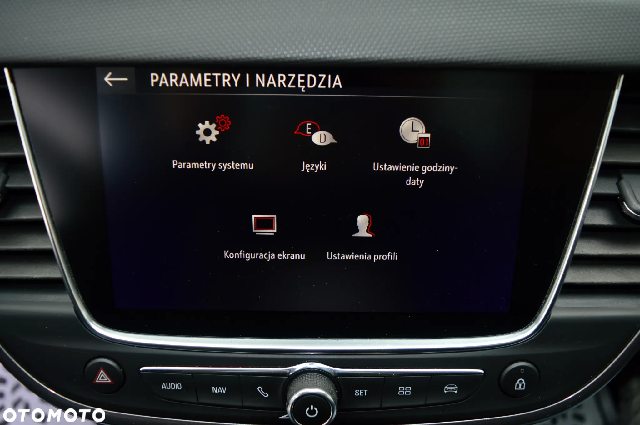 Opel Crossland X - 24