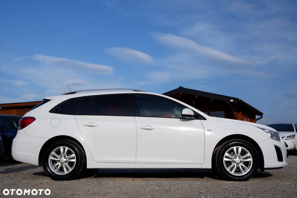 Chevrolet Cruze 1.7TD LT+ - 29