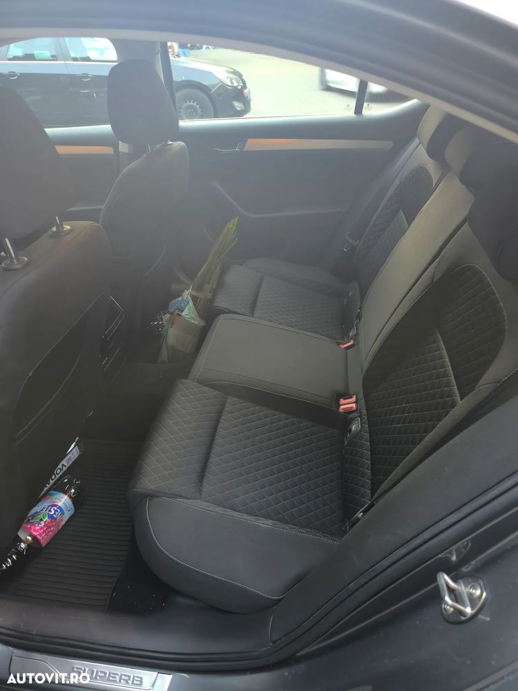 Skoda Superb 2.0 TDI DSG Ambition - 16