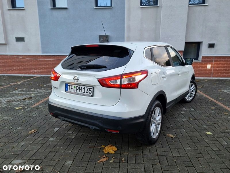 Nissan Qashqai 1.2 DIG-T TEKNA+ - 4