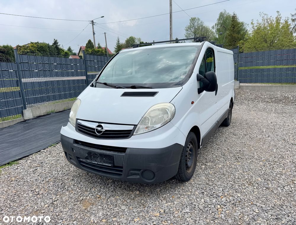 Opel Vivaro - 1