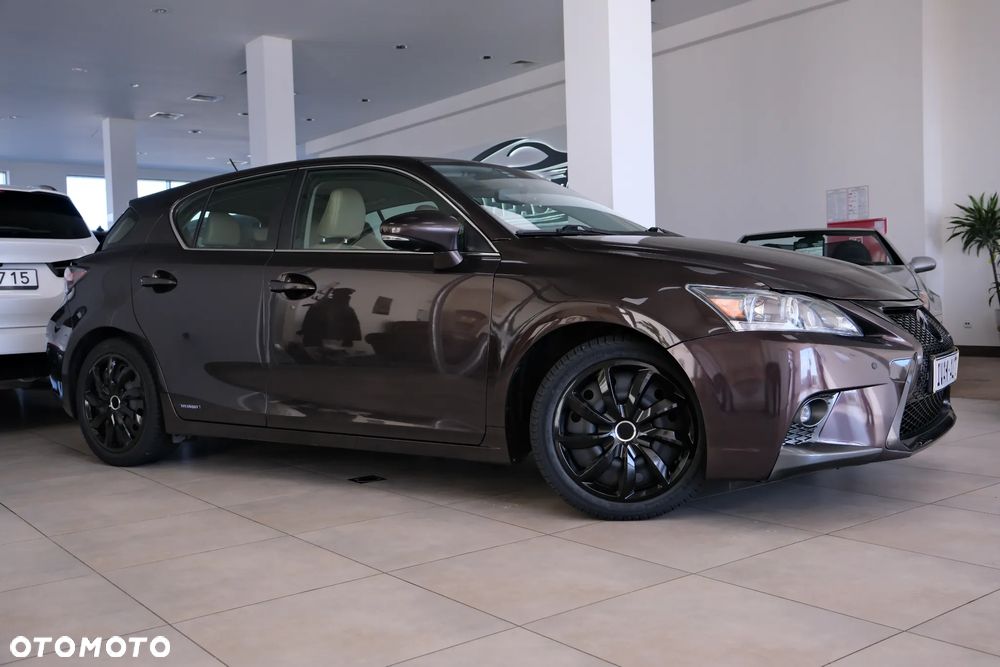 Lexus CT Impression Line - 4