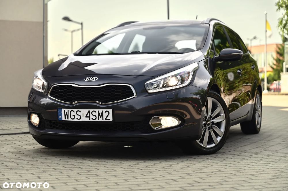 Kia Ceed 1.6 CRDi 128 Platinum Edition - 4