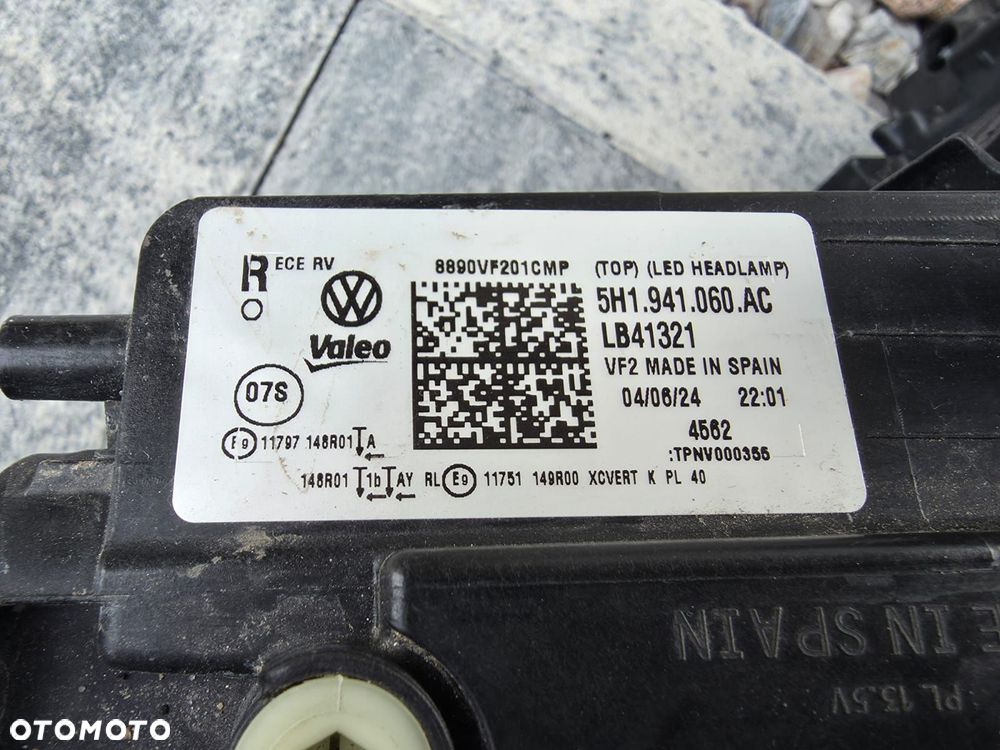 vw golf viii 8 r lampa prawa przód full led matrix iq light 5h1941060ac - 11