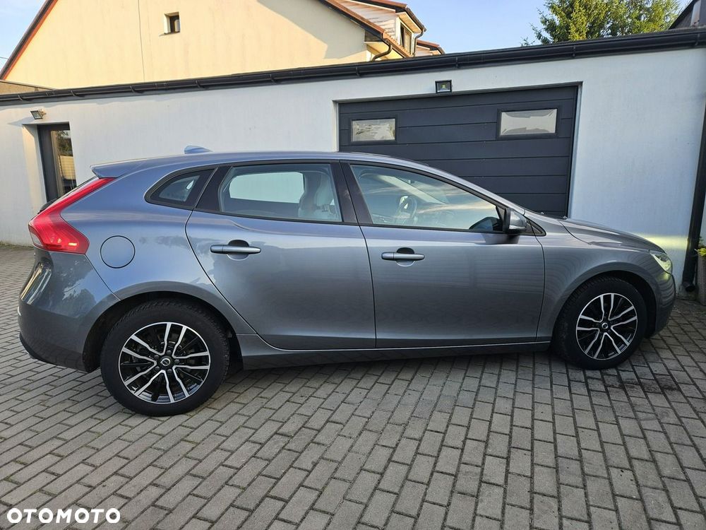 Volvo V40 D2 Drive-E SCR Dynamic Edition - 4