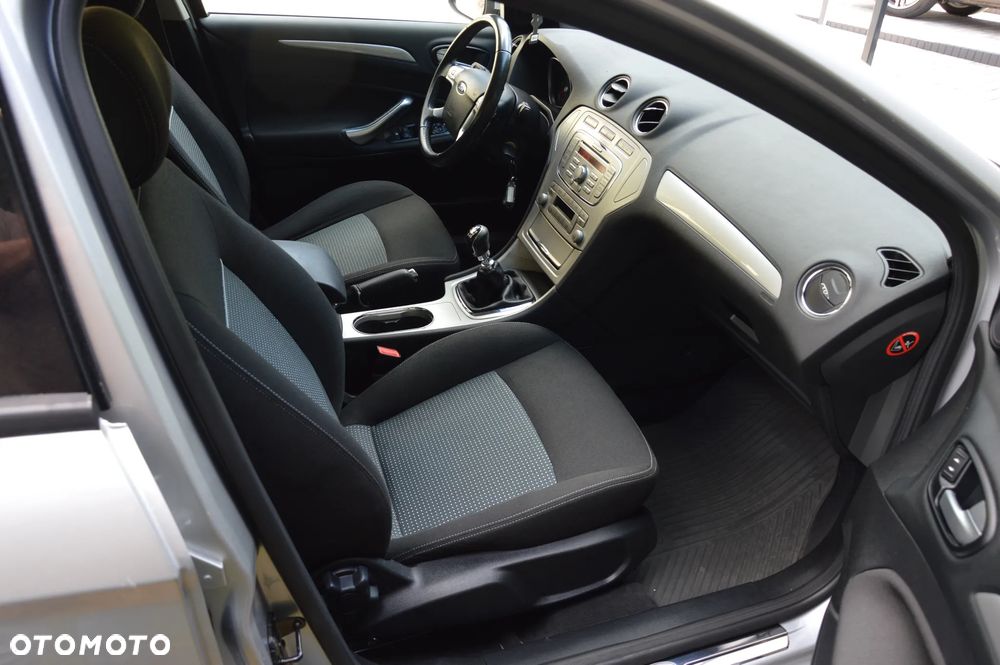 Ford Mondeo - 7