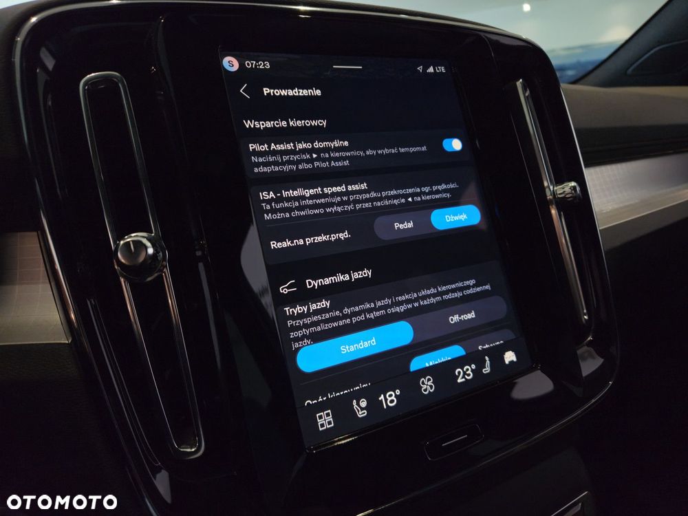 Volvo XC 40 - 29
