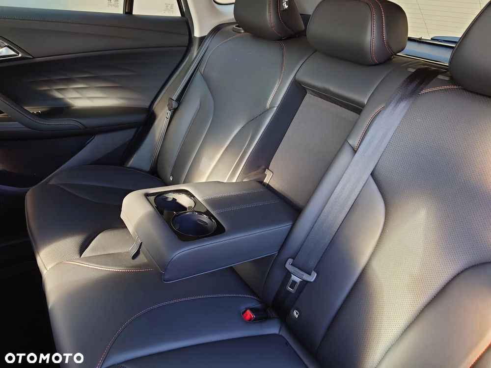 MG HS 1.5 T-GDI Exclusive - 11