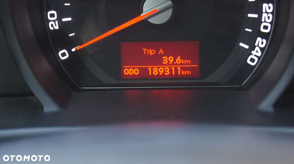 Kia Sportage 2.0 CRDI 4WD Attract - 22