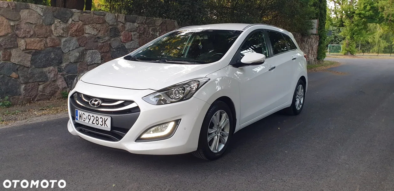 Hyundai i30 1.6 CRDI Fifa World Cup Edition - 2