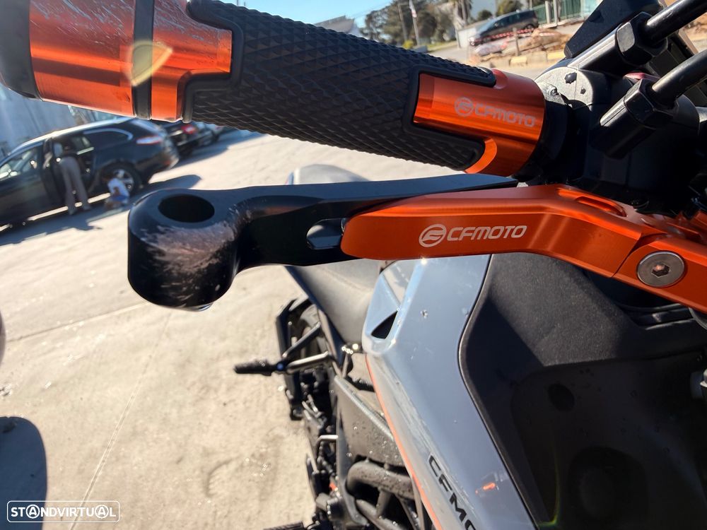 CF Moto 300NK - 5
