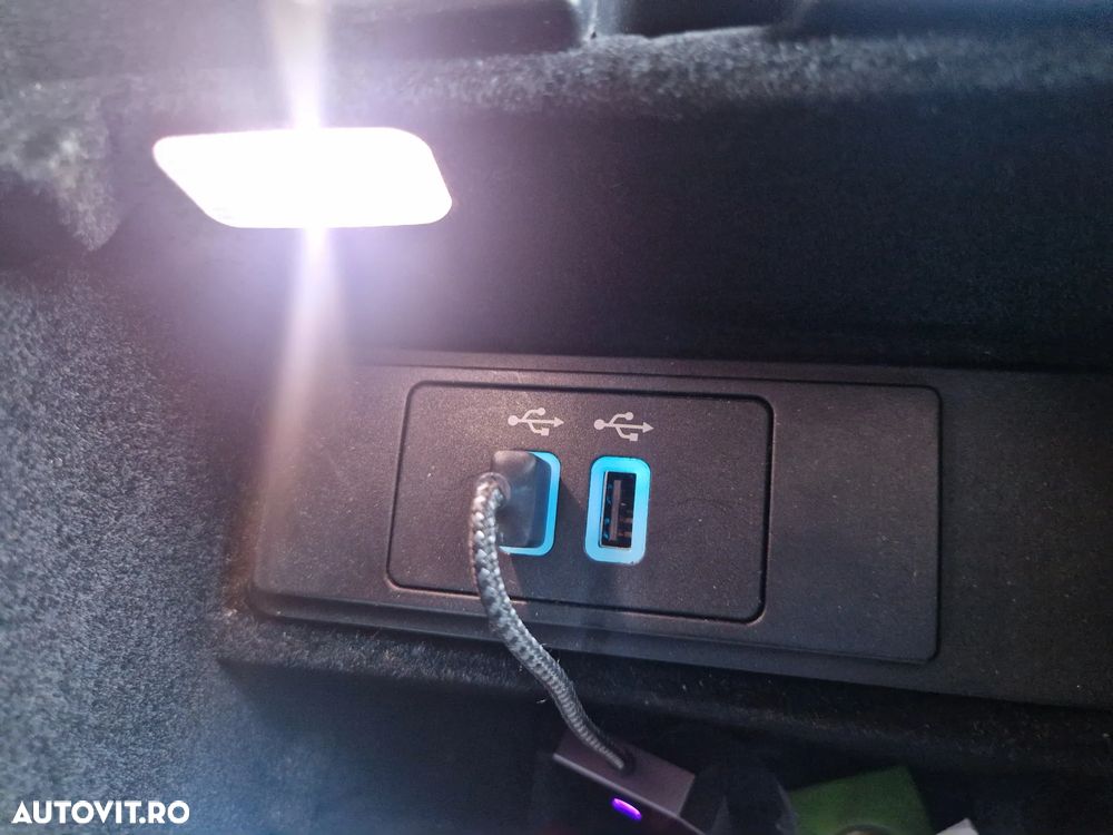Ford Mondeo - 25