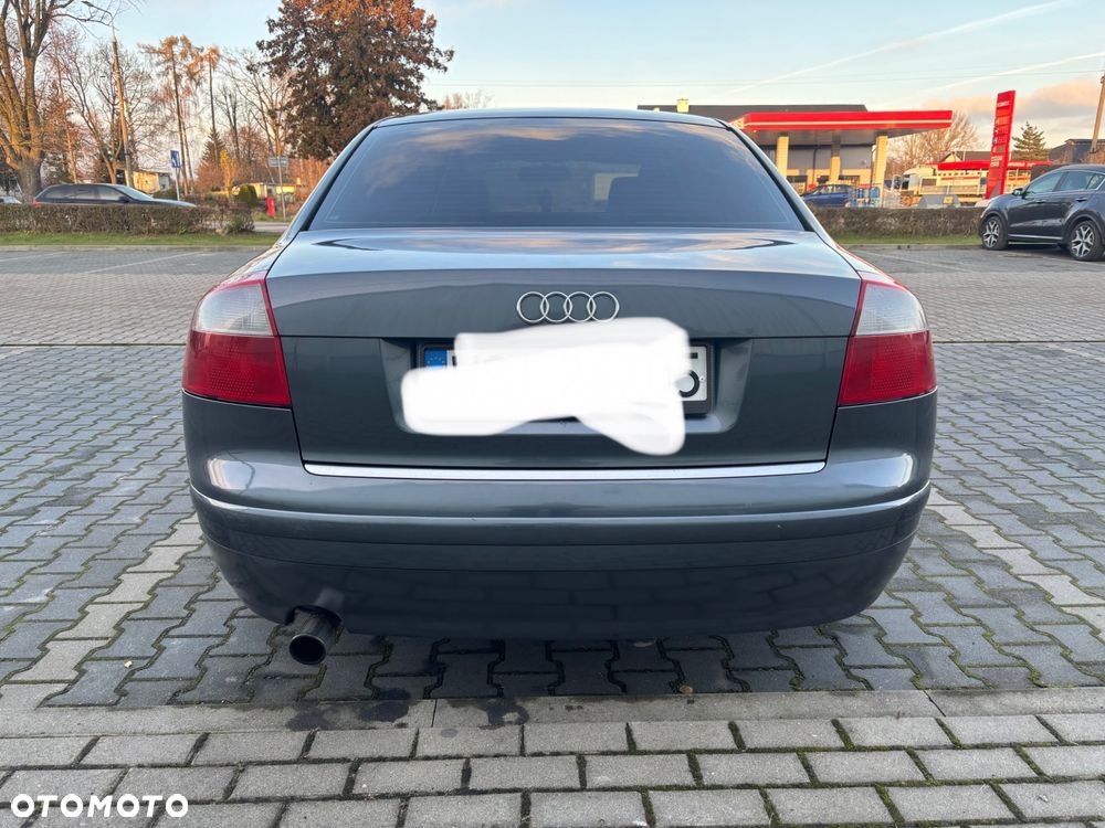 Audi A4 Limousine - 5