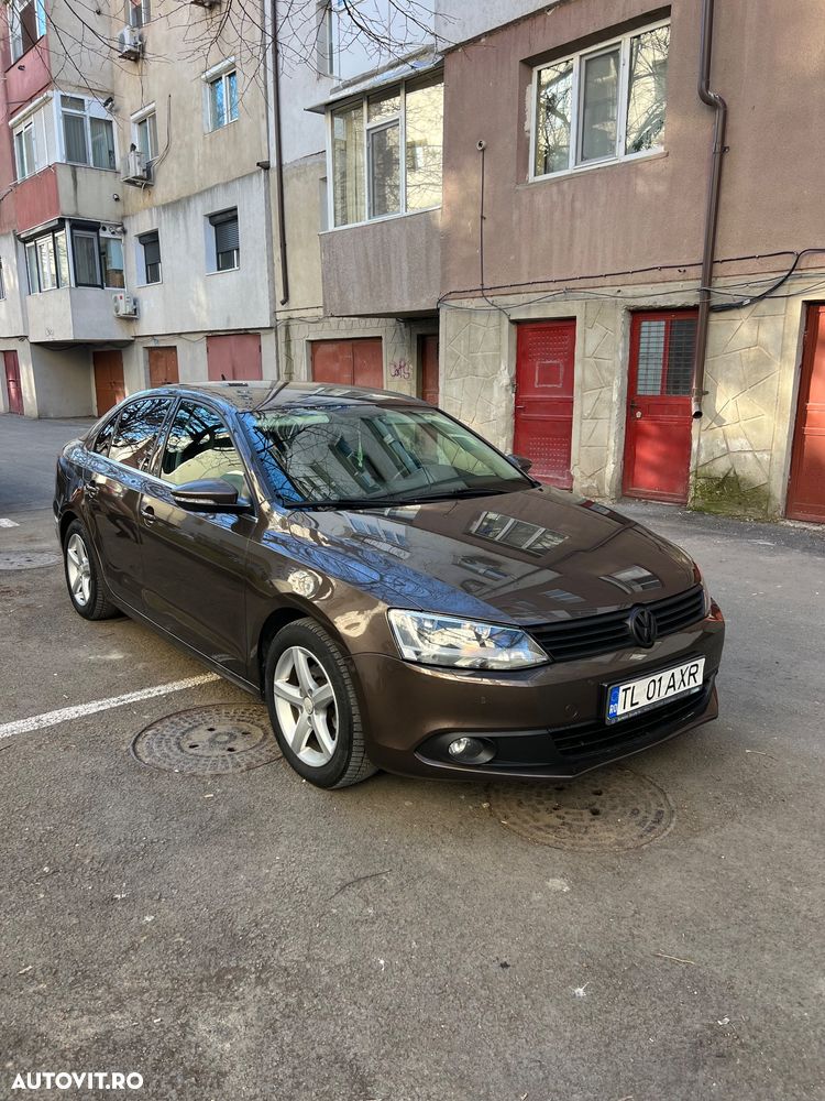 Volkswagen Jetta 1.6 TDI DPF Highline DSG - 9