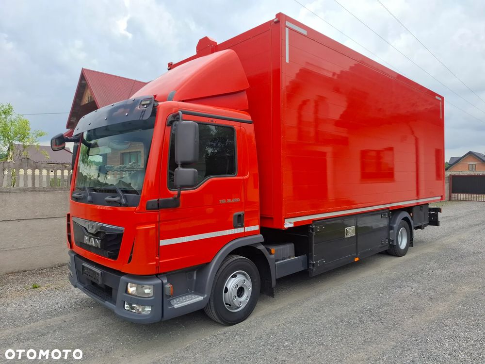 MAN TGL 12.220* AUTOMAT* SOLIDNY ALUMINIOWY KONTENER* BOCZNY ZAŁADUNEK* WINDA BAR 1500kg* WYJĄTKOWO ZADBANY* NIE ATEGO TGM LF FL EUROCARGO* Z NIEMIEC - 3