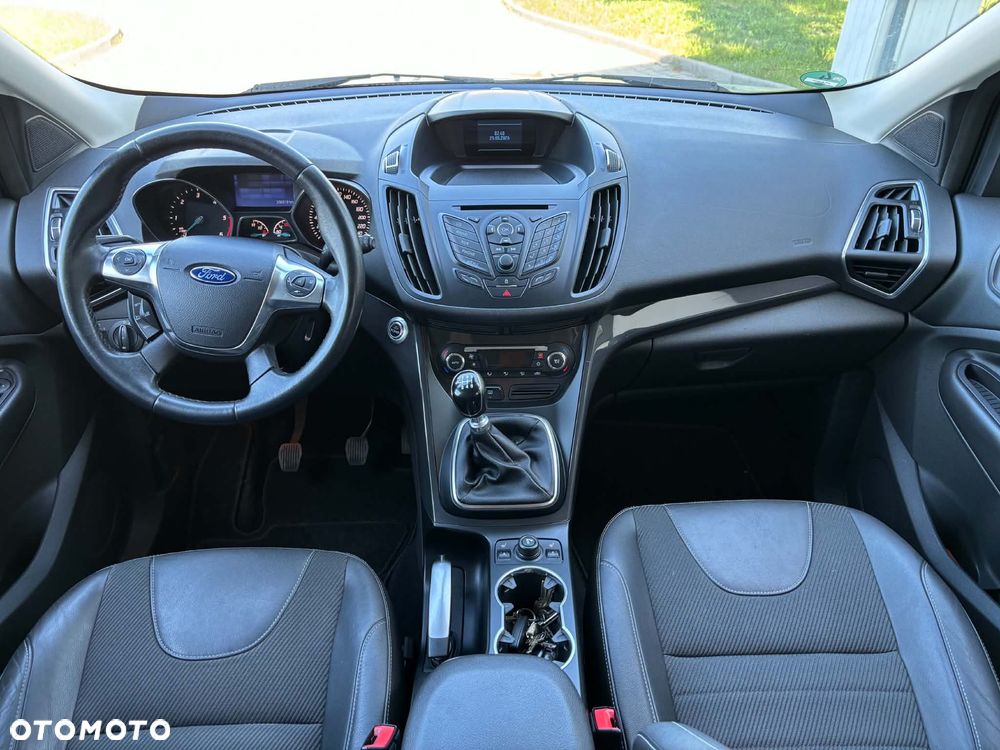 Ford Kuga 2.0 TDCi 4x4 Titanium - 29