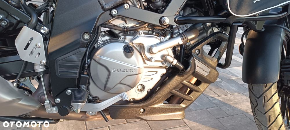 Suzuki V-STROM - 14
