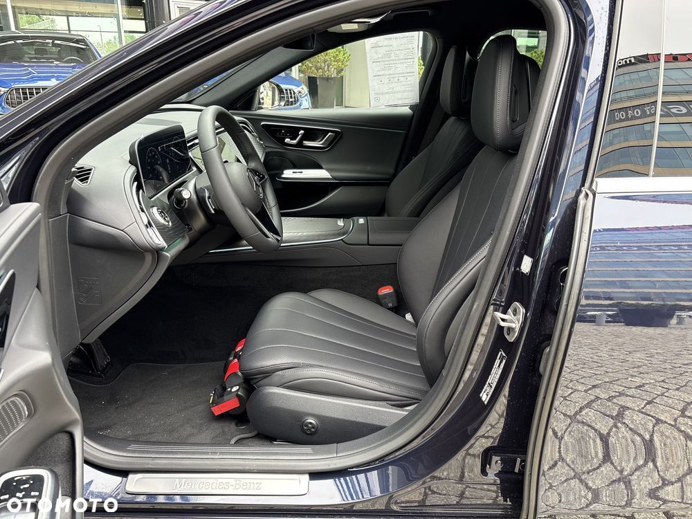 Mercedes-Benz Klasa E 220 d mHEV 4-Matic Avantgarde 9G-Tronic - 14