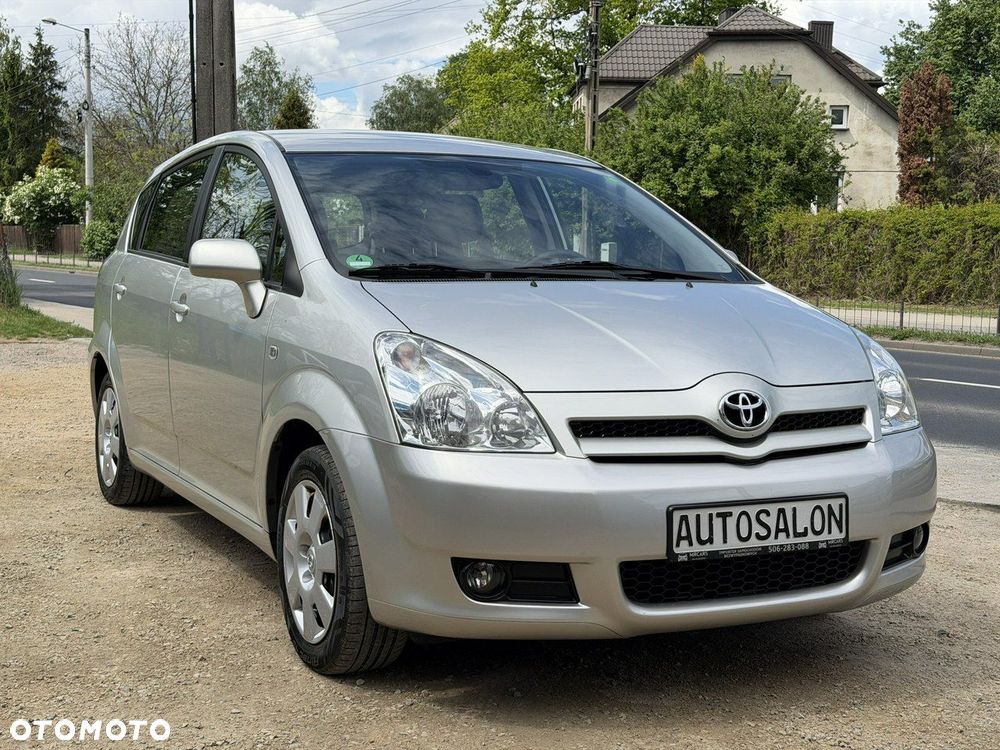 Toyota Corolla Verso - 5