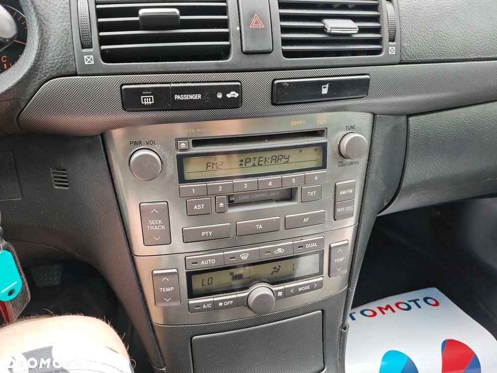 Toyota Avensis 2.0 VVT-i Travel - 30
