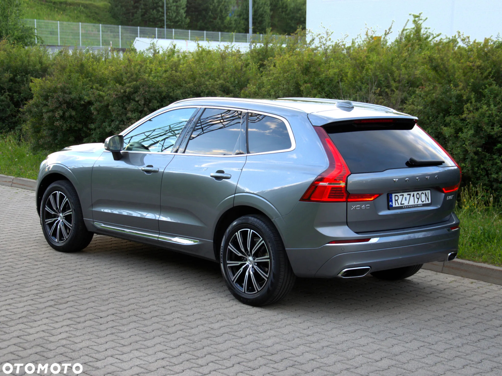 Volvo XC 60 D5 SCR AWD Inscription - 8